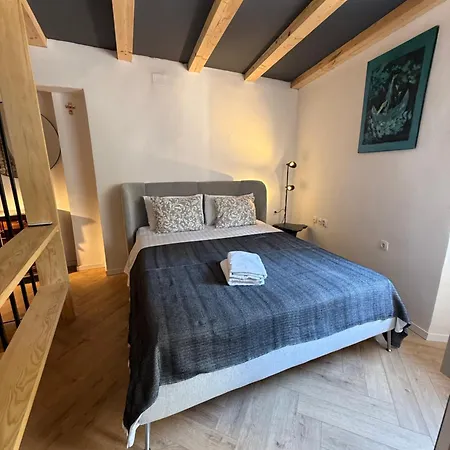 Cres,la Porta, 1 Bedroom Διαμέρισμα *
